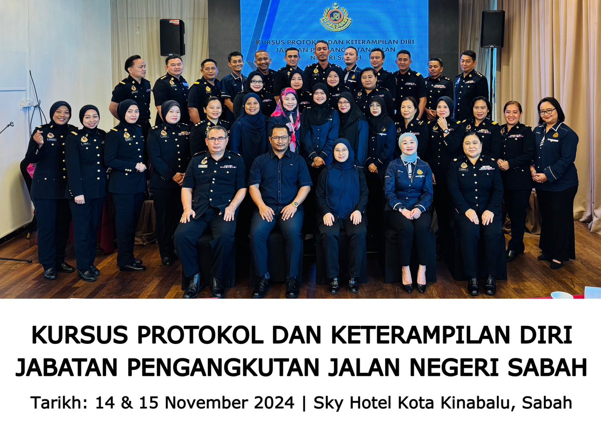 azmi_ej's tweet photo. 𝟏𝟒 &amp; 𝟏𝟓 𝐍𝐨𝐯𝐞𝐦𝐛𝐞𝐫 𝟐𝟎𝟐𝟒 | 𝐒𝐤𝐲 𝐇𝐨𝐭𝐞𝐥, 𝐊𝐊

Jutaan Terima Kasih buat JPJ Negeri Sabah atas kepercayaan yang diberikan kepada saya bagi Perkongsian Ilmu dalam Kursus Protokol dan Keterampilan Diri, JPJ Negeri Sabah. 

#azmiharisej https://t.co/Z18UF3z4NF