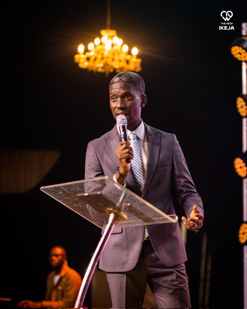 TheNew_ikeja's tweet photo. What is a feast:
A large celebratory meal involving a whole crew, company or community that is scheduled to occur annually.

~ Pastor Detowun Adekoya

#PreFeastService
#WeAreTheNew
#iLoveThisChurch https://t.co/i2uXD81Y4f