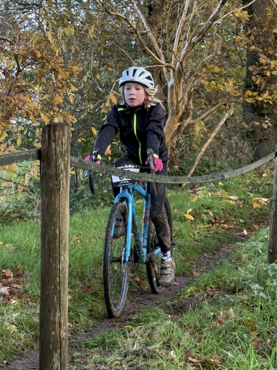 prsmiley69's tweet photo. Tweede ICW wedstrijd vandaag in Trimunt. Moddrig, zwaar, maar weer podium! 3e #jipsmit https://t.co/4QS8AAt48z