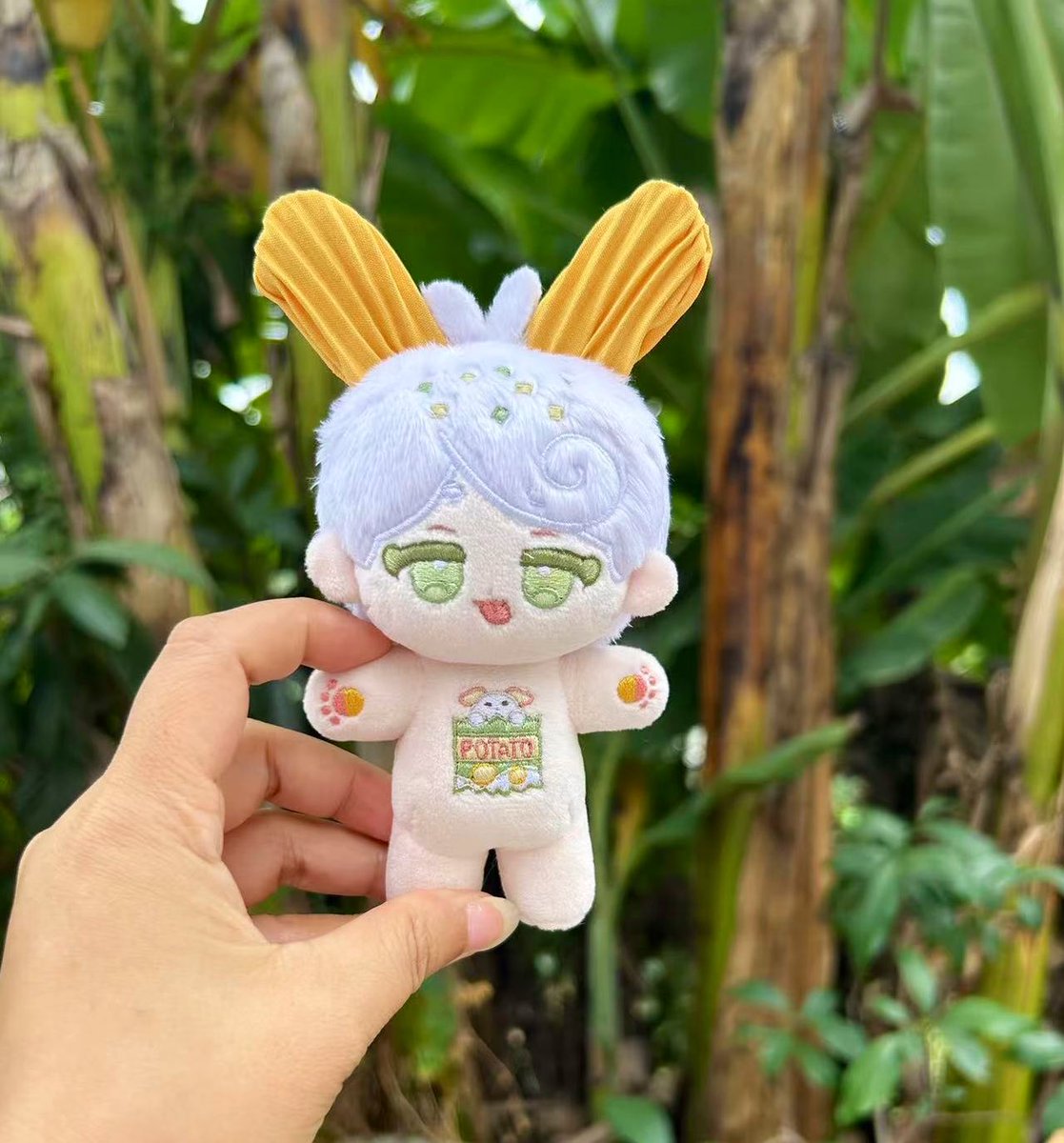 たらすぱーぬの頭には刻み海苔とネギの刺繍があり、ぽてちーぬの耳はぴょいんとなります(早口)