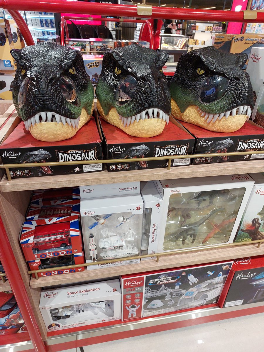 Djkgap's tweet photo. I think i need to get a Dinosaur mask now..
#Thepartydinosaur #maskfreak #UFCMax https://t.co/Lw5aH062tO