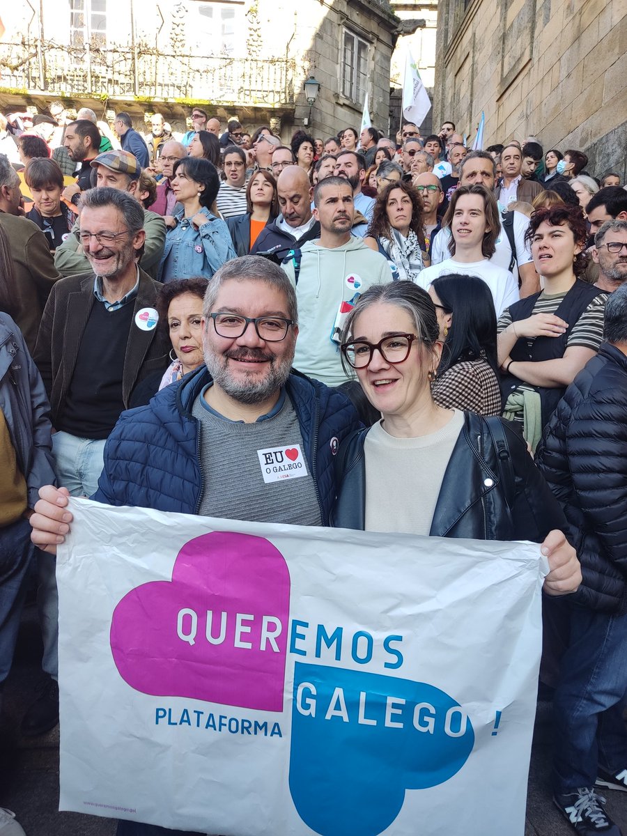 OInsua's tweet image. Hoxe e sempre #QueremosGalego Medre o galego!!