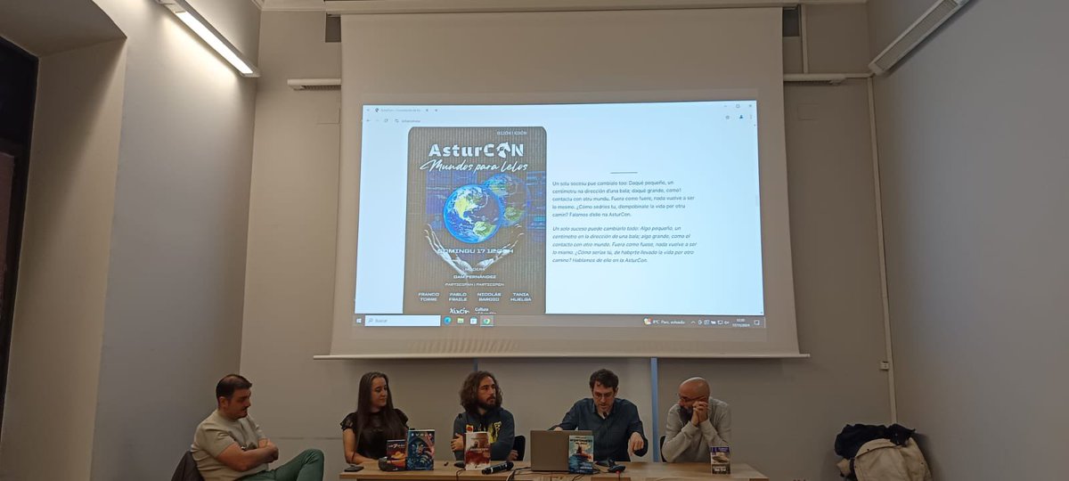 Los nuesos autores más imaxinativos tán falándonos ahora de tierres alternatives, altes, baxes y mediu pensionistes! 
Too na mesa Mndos para-lelos! 😜 #AsturCon2024