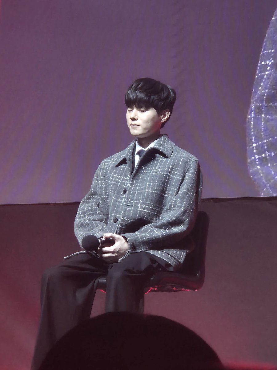Wish_deft's tweet photo. 게임은 누구보다 욕심있게, 팬들에게 늘 다정하고, 모든 것에 진지한 나의 원딜. Farewell Deft. 당신을 다시 만나길 기대하며 나는 계속 기다릴게요!

그리고 다시 한 번 너무너무 고마웠어요 24KT! 내년에도 LCK에서 또 만나요 https://t.co/NsDZxknZ9t