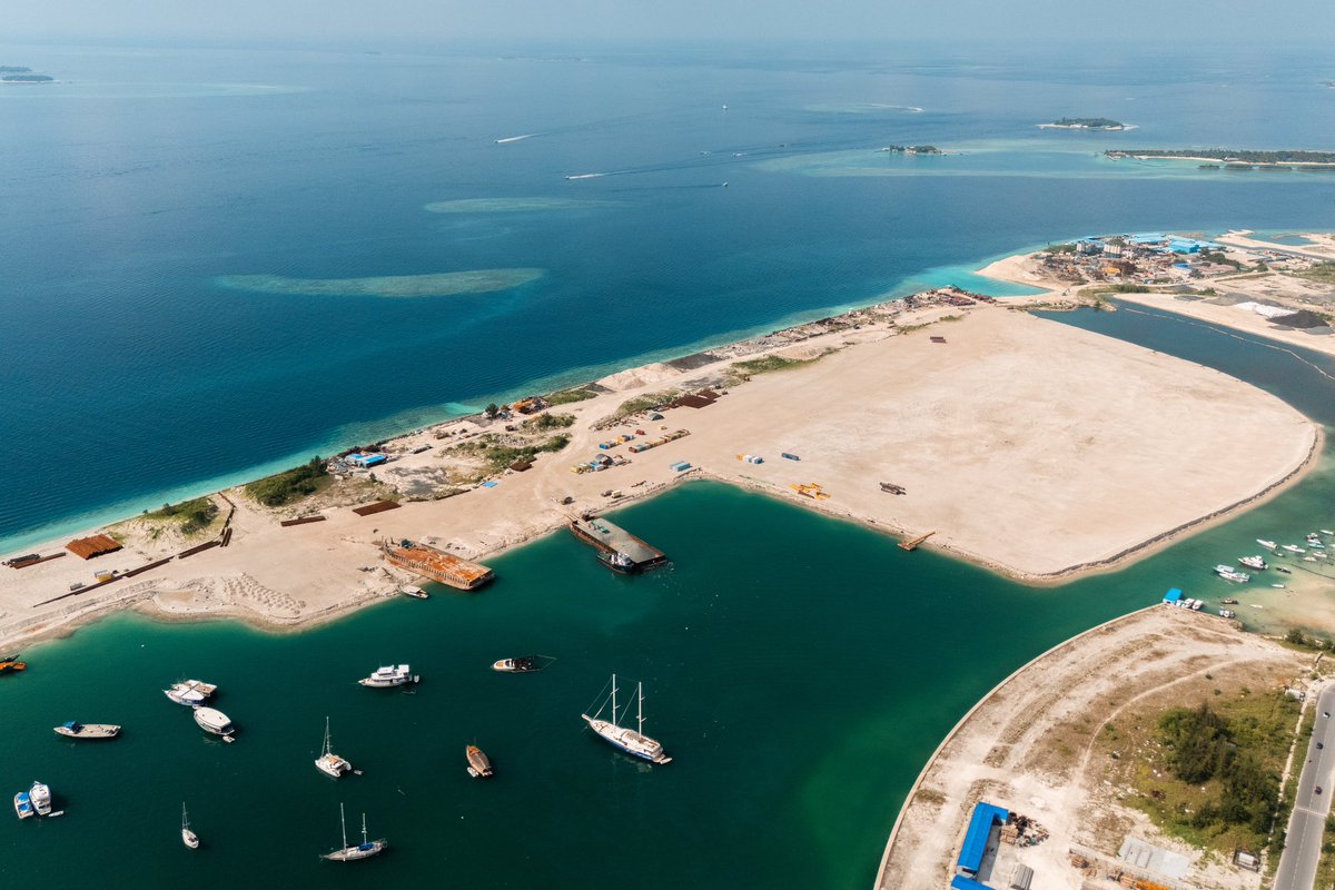 raees_muizzu's tweet image. ސަރުކާރަށް 1 އަހަރު: ހުޅުމާލެ 3 ވަނަ ފިޔަވަހިން ގޯތި ހިކެމުންދަނީ
#Haftha52