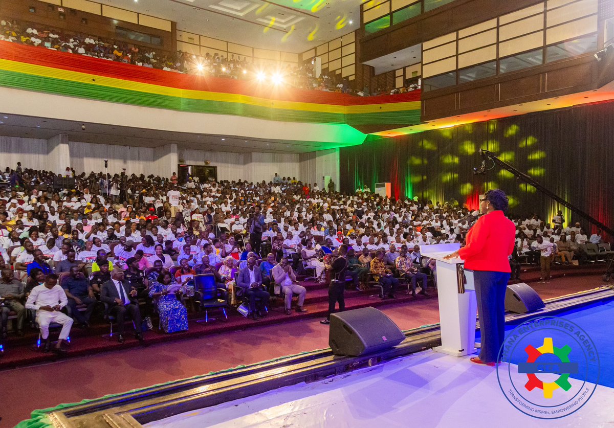 KosiYankeyAyeh's tweet photo. YouStart GrantExpo: Empowering Ghana's Youth!

Under my leadership, GEA celebrates the successful disbursement of grants to 4,000+ youth-owned businesses in Phase 2 of the YouStart Ghana Jobs and Skills Project. Building on the success of Phase 1, we’ve now trained 50,000 youth. https://t.co/x1ZER6lvRz