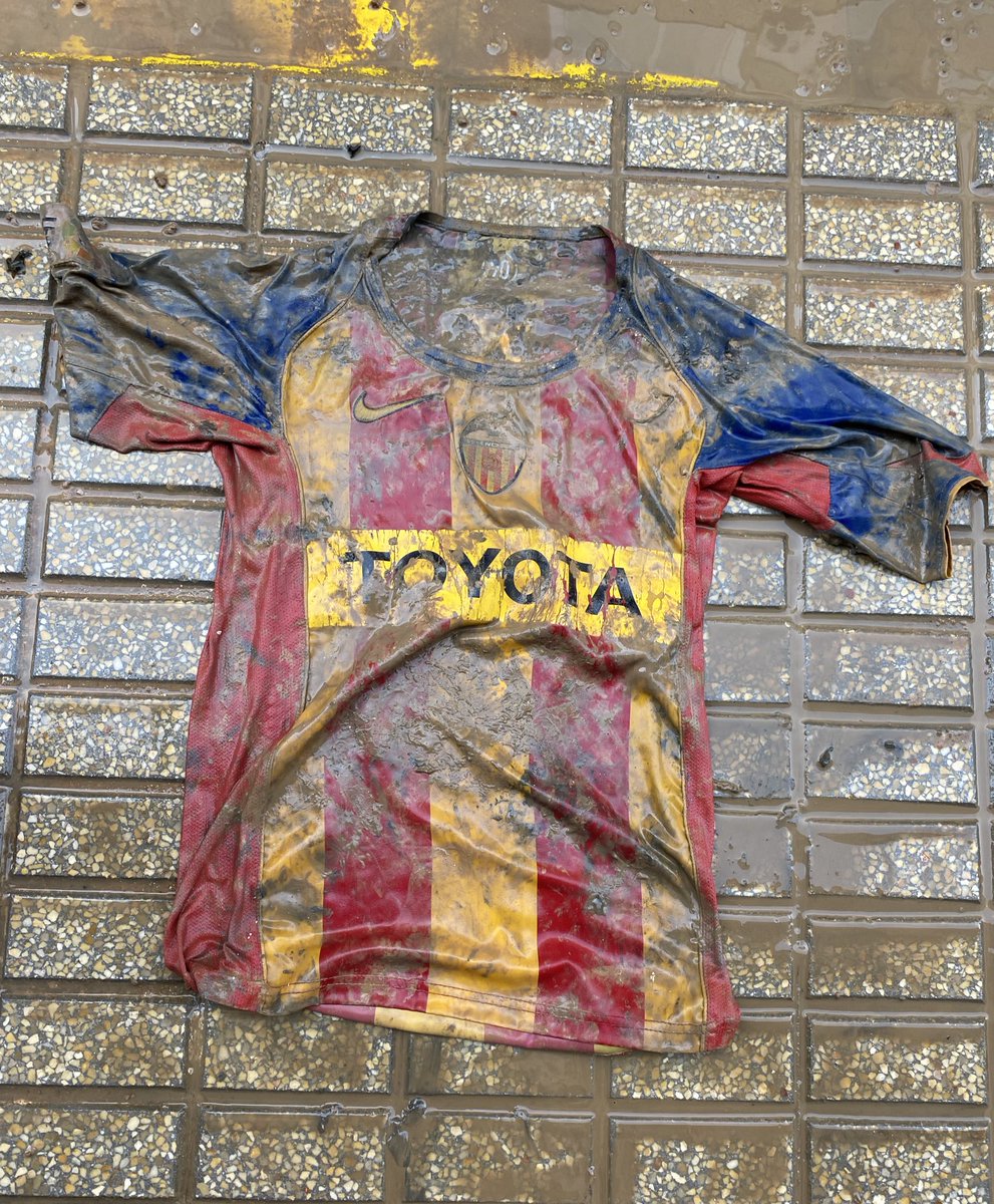 saraanv's tweet image. 💔