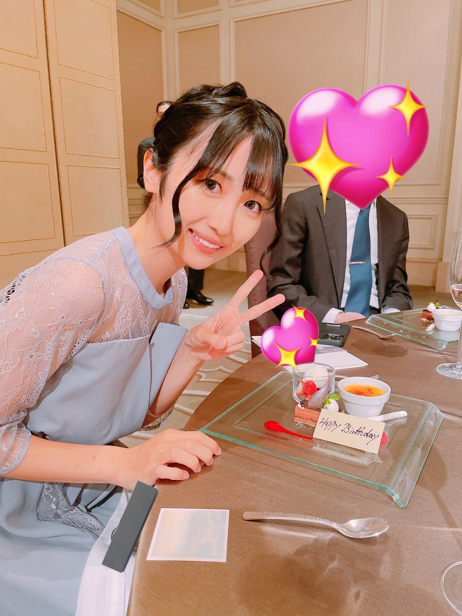 grmiks's tweet photo. また歳取りました！！

友達の結婚式だったんだけど気を利かせて
誕生日おめでとうプレートつけてくれて感動した😭 https://t.co/eB8seWRPUG