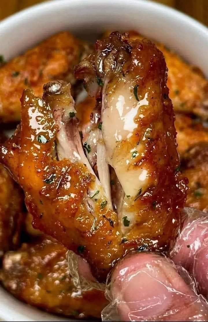 FoodCravings_PH's tweet photo. Juicy Chicken 🤤🤤🤤 https://t.co/3zxJsb3dql