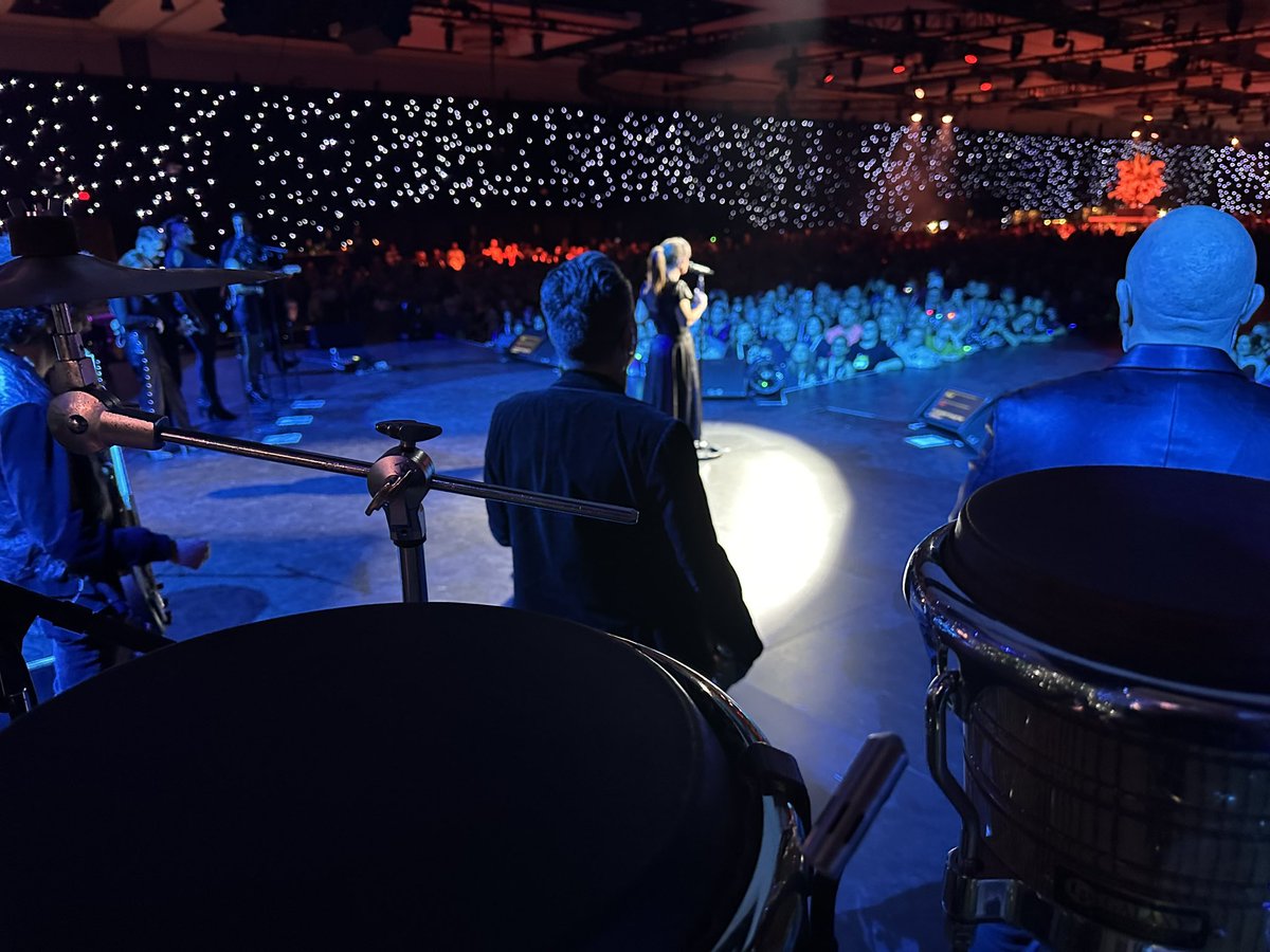 A couple of shots from last week’s corporate show in Las Vegas 🎲 From what we’ve heard from the band, HR people know how to party! Big thanks to <a href="/toddvcollins/">Todd Collins</a> for sending the exclusive shots.