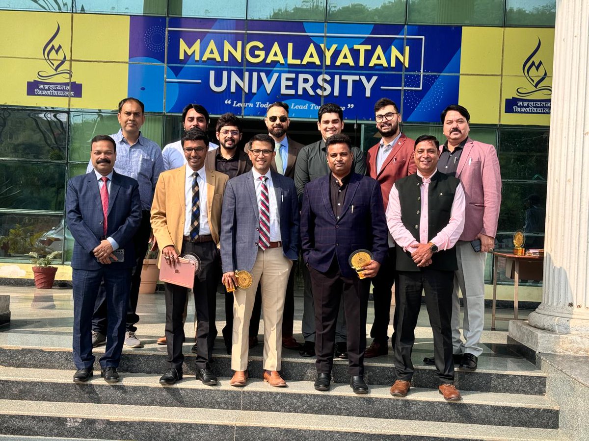 Judged the 1st Justice SL Kochar Moot today <a href="/MangalayatanJbp/">Mangalayatan University Jabalpur</a> <a href="/LiveLawIndia/">Live Law</a> <a href="/barandbench/">Bar and Bench</a>