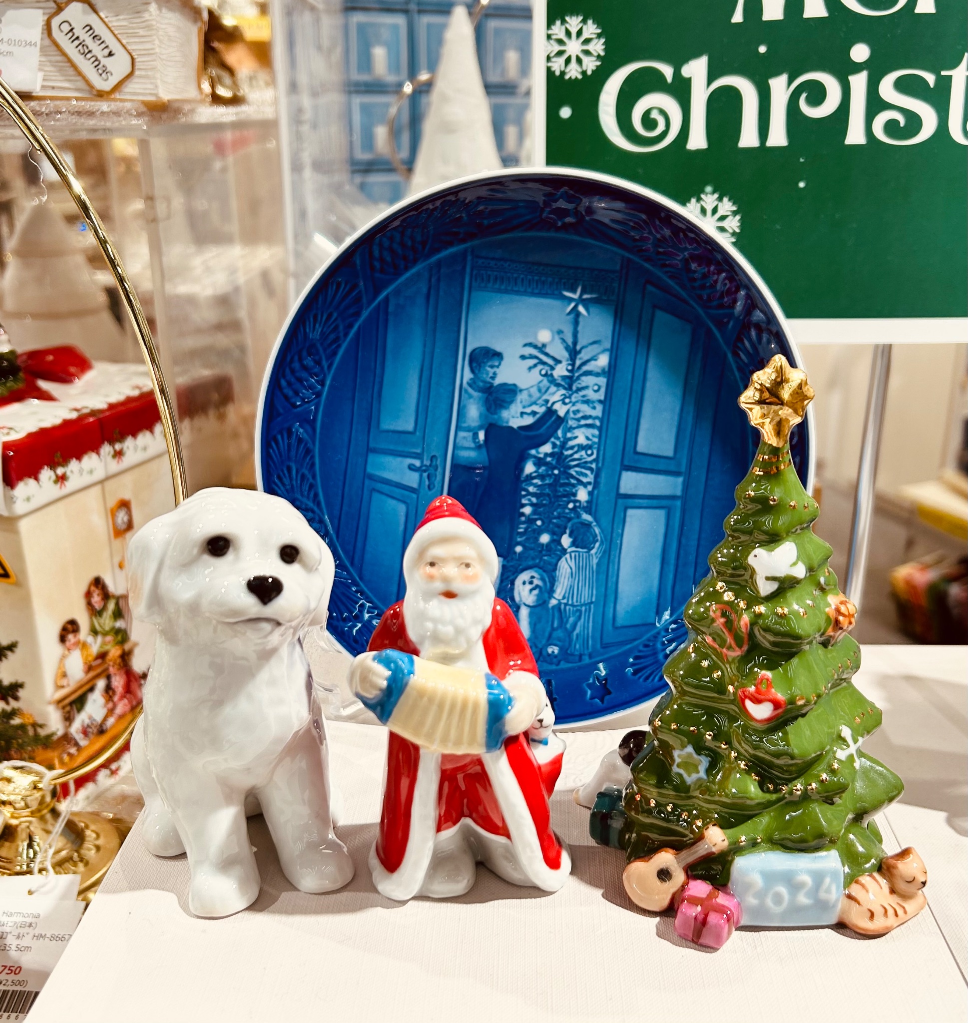 ロイヤルコペンハーゲン　2024サンタクロース フィギュア アコーディオン付き ROYAL COPENHAGEN ロイヤルコペンハーゲン アニュアル フィギュリン