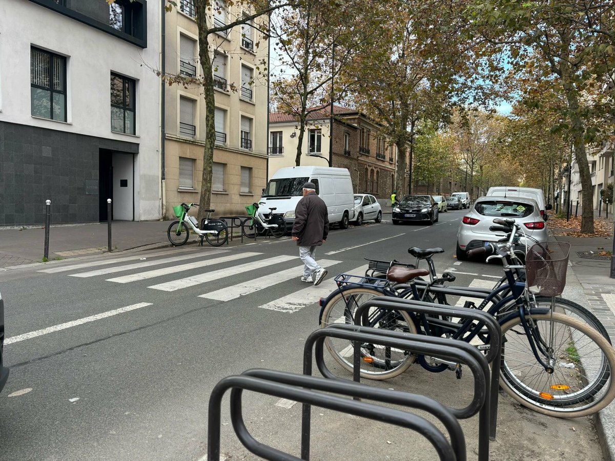 transportsidf's tweet photo. Paris : fin 2025, toutes les places de stationnement devant des passages piétons auront disparu
➡️ https://t.co/K1DgmCJQTn https://t.co/kE6m0N30Ys