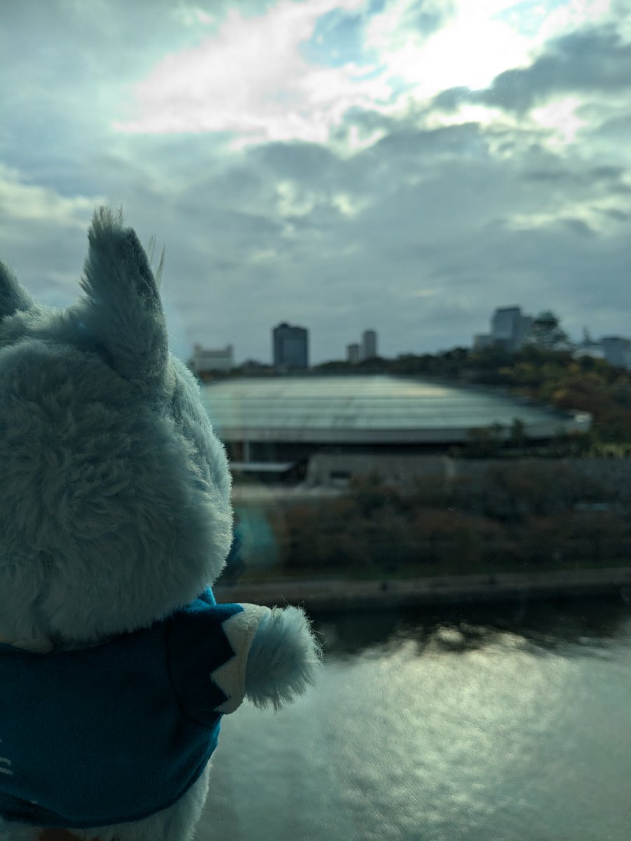 「シノビーもぐもぐパーク」にて
#青のミブロ トークショーに出演させていただきました！ご来場いただいたみなさま！ありがとうございました！

前から応援してくれているかたも、
初めて知ってくれたかたも、ぜひアニメ『青のミブロ』を楽しんでもらえたら嬉しいです！

ラーメン美味しかったー！🍜