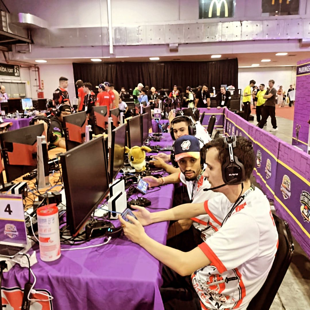 Dk_ Leo (@kzblu3) on Twitter photo 