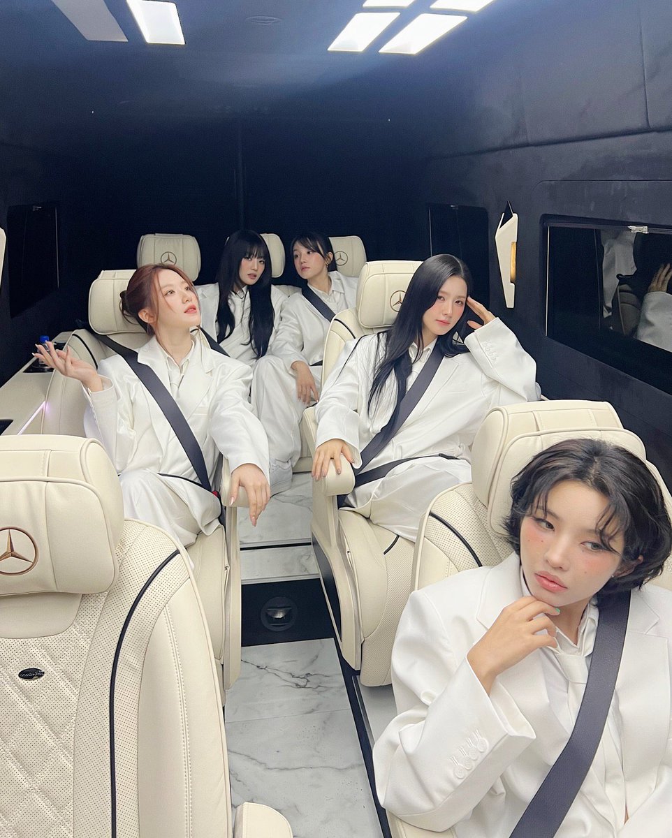 hourlyminniee's tweet photo. GIDLE https://t.co/DmPaRjMmV0