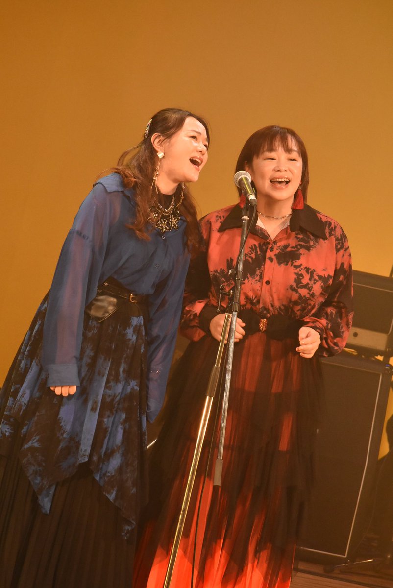 matteruze's tweet photo. 2部から参加してきました〜✨
デラスタさん目当てでしたが、お初なアーティストさんの曲も聴けて新鮮かつ刺激もらいましたね。ビートルズもまとまりがあって聴き入っちゃったし、銀河鉄道999も聴けて楽しい時間でした〜😆
#DelightStyle #タケカワユキヒデ #さいたま夢KANA音楽祭 https://t.co/SYv8bE6hCA