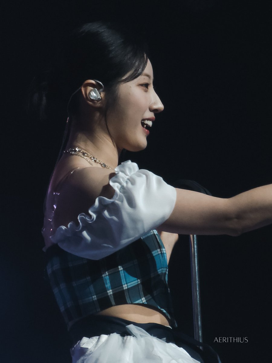 aerithius's tweet image. 241117 ARTMS Moonshot in Sydney

🎤🎶

#아르테미스 #ARTMS #하슬 #HaSeul