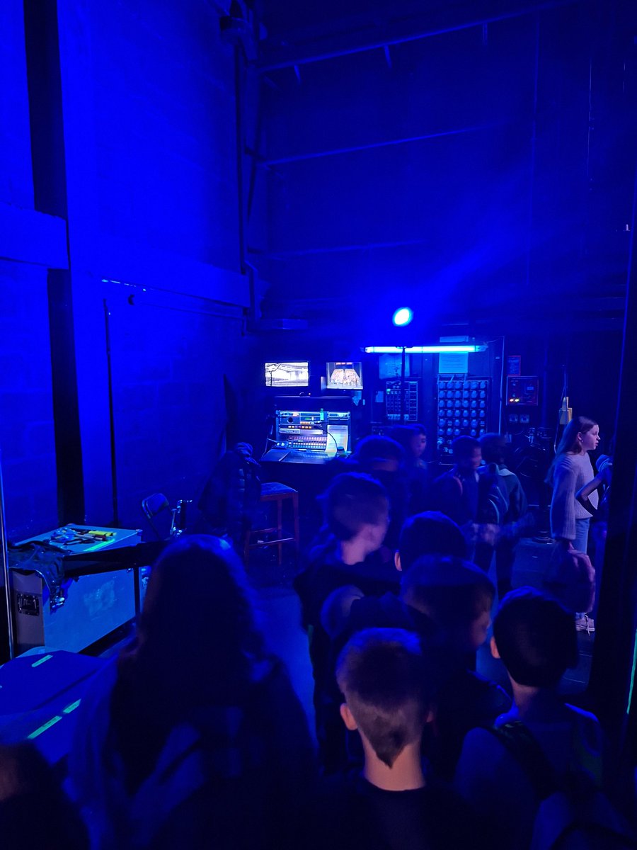 Back stage in the Opera House for <a href="/SingOutLoudWex/">SingOutLoud!</a> Everyone so excited to perform at 2 today.