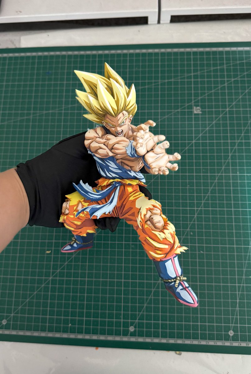 孫悟空カメハメ波😊
かなり前のフィギュアですがカッコイイっすね！