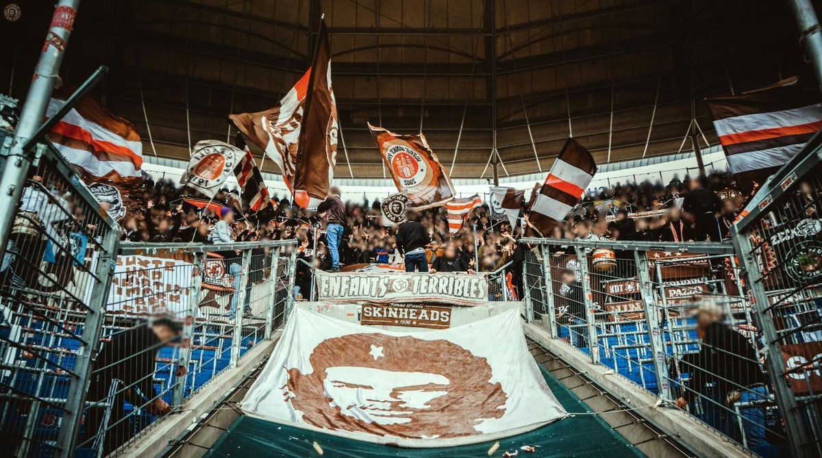UltraFCSP2002's tweet image. Unsere Fotos vom Auswärtsspiel in Hoffenheim sind online. #fcsp
usp.stpaulifans.de/copper/thumbna…