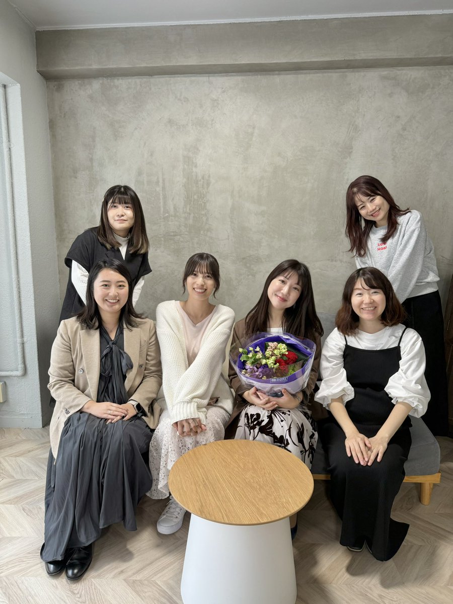 yukinaaa0202's tweet photo. #ReaMe オフ会開催🥂

や〜〜〜っと講座生のリアルで会う機会作れた✨
ただご飯会はつまらないので会社でバリバリto BのSNS運用されてる @ihs0342 さんに講義してもらいつつ、撮影レクチャーで、学びも入れたオフ会に✨

毎週のようにzoomで会ってるけど、リアルはパワーもらえるね❤️‍🔥
私も頑張ろ🫰🏻 https://t.co/XYT2f21liM