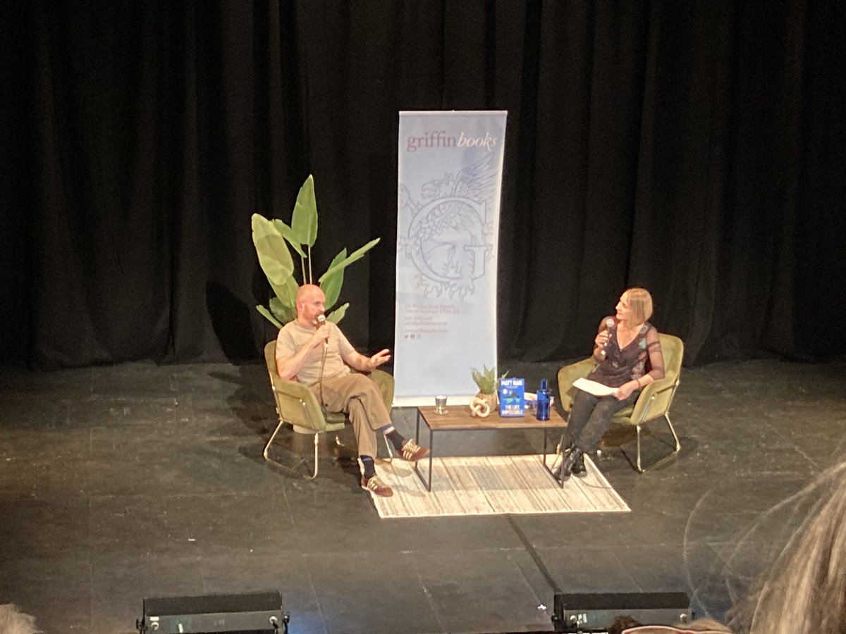 Diolch <a href="/matthaig1/">Matt Haig</a> @GriffinBooksUK for such an open and fascinating conversation last night. Can’t wait to read #TheLifeImpossible #booktour #reading #mentalhealth