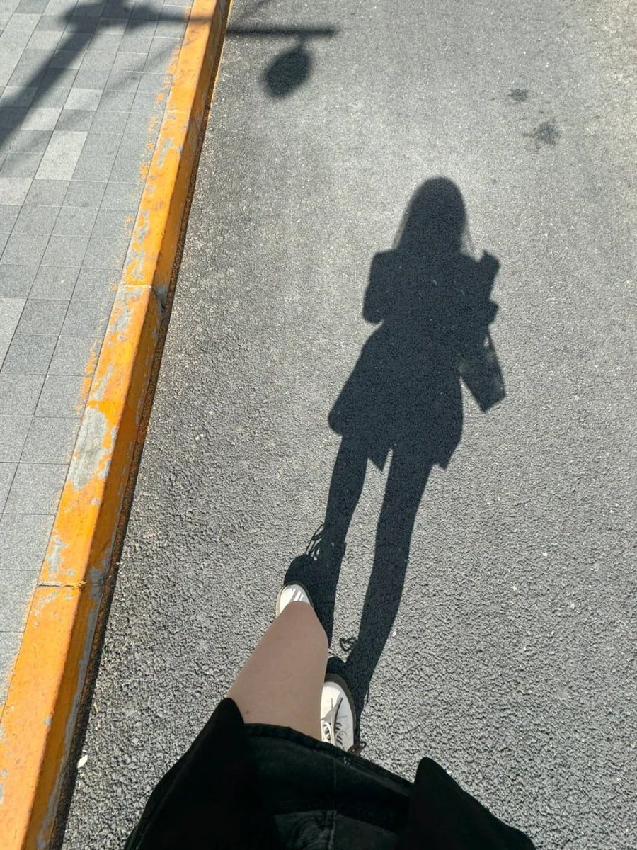 Fay75358741's tweet photo. Taking the cutest strolls in town💕 https://t.co/JUl131Vnpx