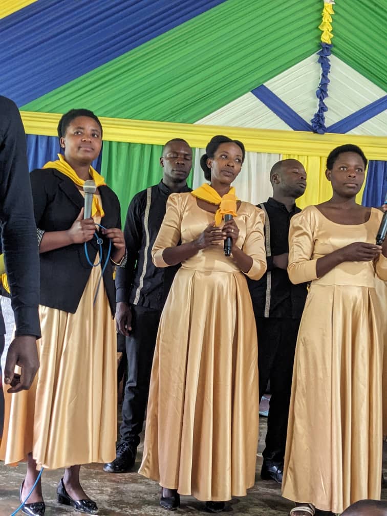 UmunezeroSda's tweet photo. Ntacyiza cyaruta gukorera Imana https://t.co/QZlyWPtL3e