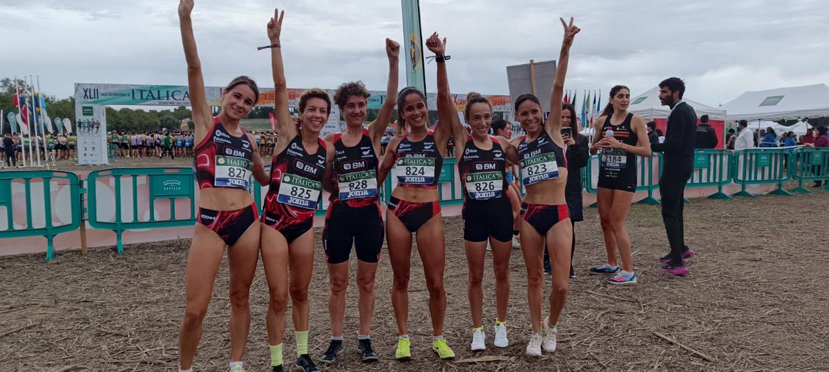 atletismobilbao's tweet photo. Vaya lujo de equipo.
@karitocaroca #kaoutarboulaid @LauraPriego15 @azucenadiaz42 #carlaarce #silviavega
Eskerrik asko por apoyarnos siempre:
@BMSupermercados @bizkaialde @bilbao_udala #emtesport @ruralkutxa @_KONSPORTS #orekadental https://t.co/YevdTx3VPu