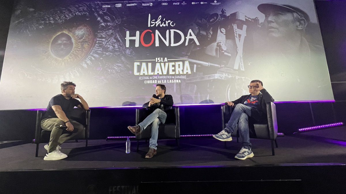 Los asistentes al documental "Ishiro Honda. Memoirs a film director" disfrutan de una charla coloquio con el documentalista Jonathan Belles y el director del <a href="/sitgesfestival/">Sitges Film Festival</a>, Ángel Sala.

@lalagunacultura <a href="/aytolalaguna_es/">Ayuntamiento de La Laguna</a> <a href="/CabildoTenerife/">Cabildo de Tenerife</a> #latituddevida #islascanarias