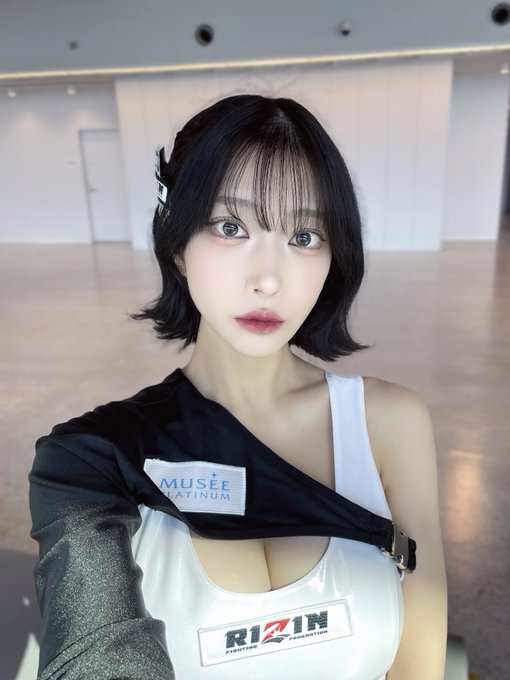 Twitterのコスプレ画像1