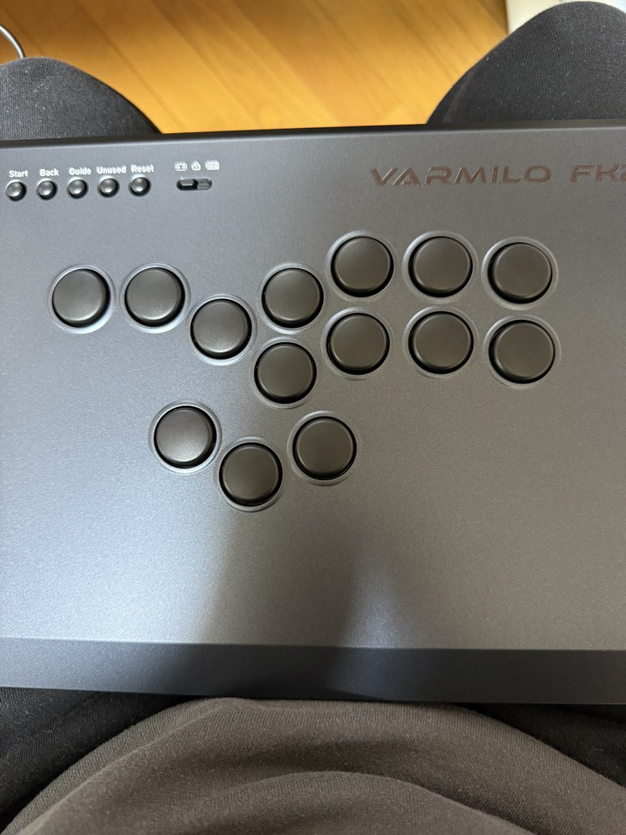 mide_kha's tweet photo. VARMIRO FK2買ってみた！触り心地はマジでいい！あとは使い心地はどうだろう？ https://t.co/Gh9AGiZdhc