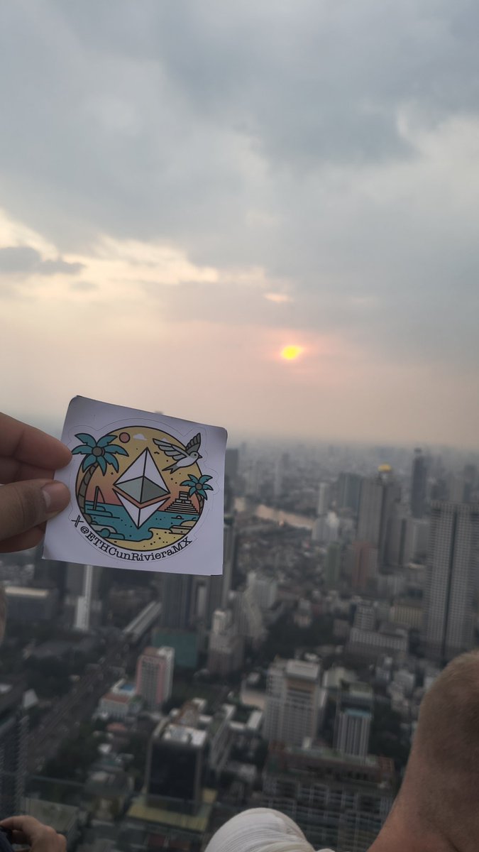 FlashTalkCoto's tweet image. Desde el caribe con mucho amor para toda la banda ❤️🌴🏖️🌞
#devcon7 #bangkok