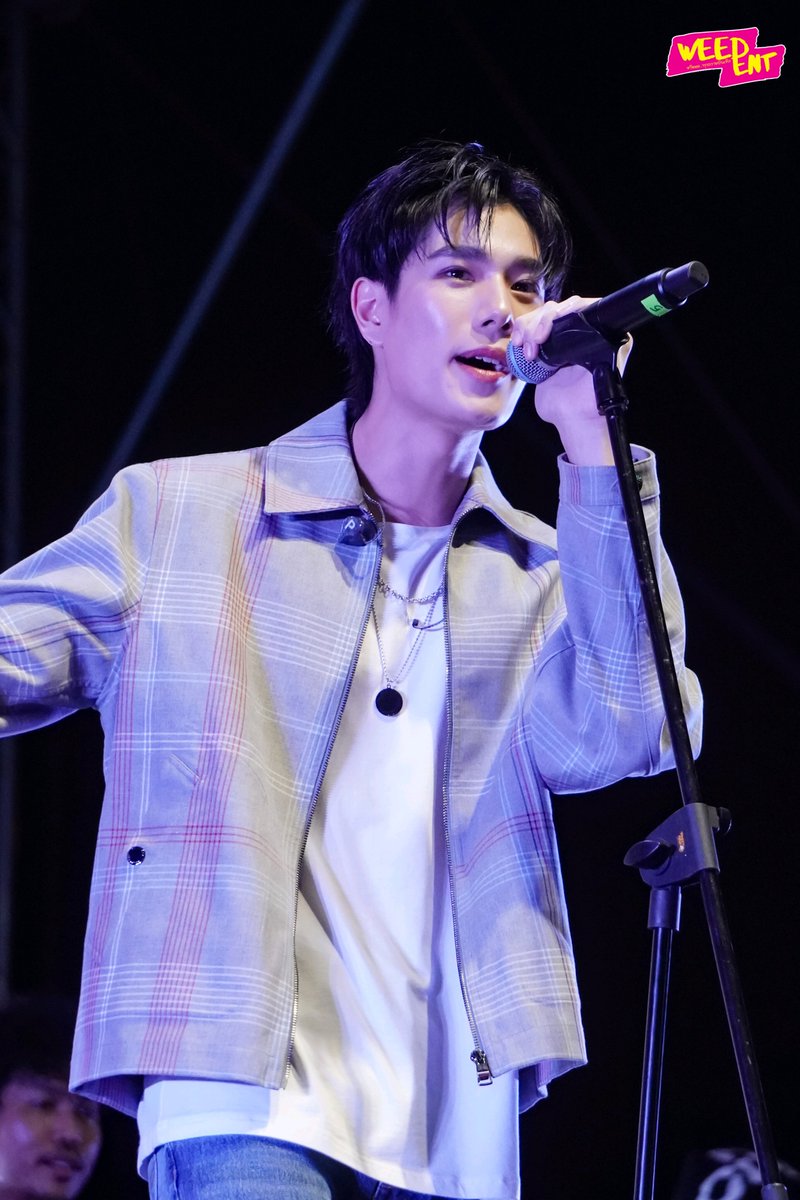 WEED_ENT's tweet image. หนุ่มหล่อมากความสามารถ &quot; ภูวินทร์ &quot; ร่วมแสดงในงาน CAT EXPO 11 ✨🎤🎶

PHUWIN in CATEXPO11

#CATEXPO11xPHUWIN  
#phuwintang
#CATEXPO11 #CATRADIO