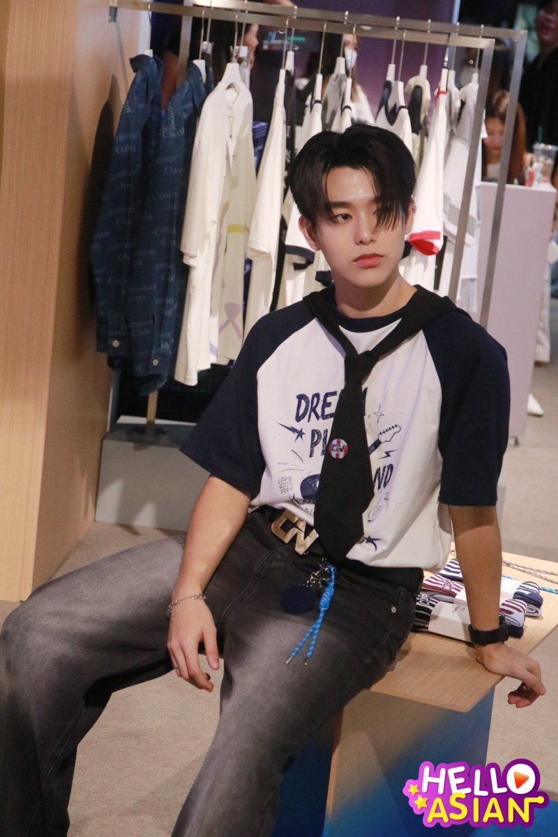 Hello_asian's tweet photo. "กฤษฎิ์ งามธนกิจจา" ร่วมเปิดพื้นที่ Be Inspired กับ แบรนด์ COMPONENT ร่วมกิจกรรม POP UP STORE Component X Lovesick2024 

#COMPONENTxKRITPHOP
#krmjtc  #Lovesick2024
#Component24FW
#ComponentClub
#COMPONENTxLOVESICK2024
#AbsoluteSiamStorexComponent https://t.co/lMYWGPTkYh