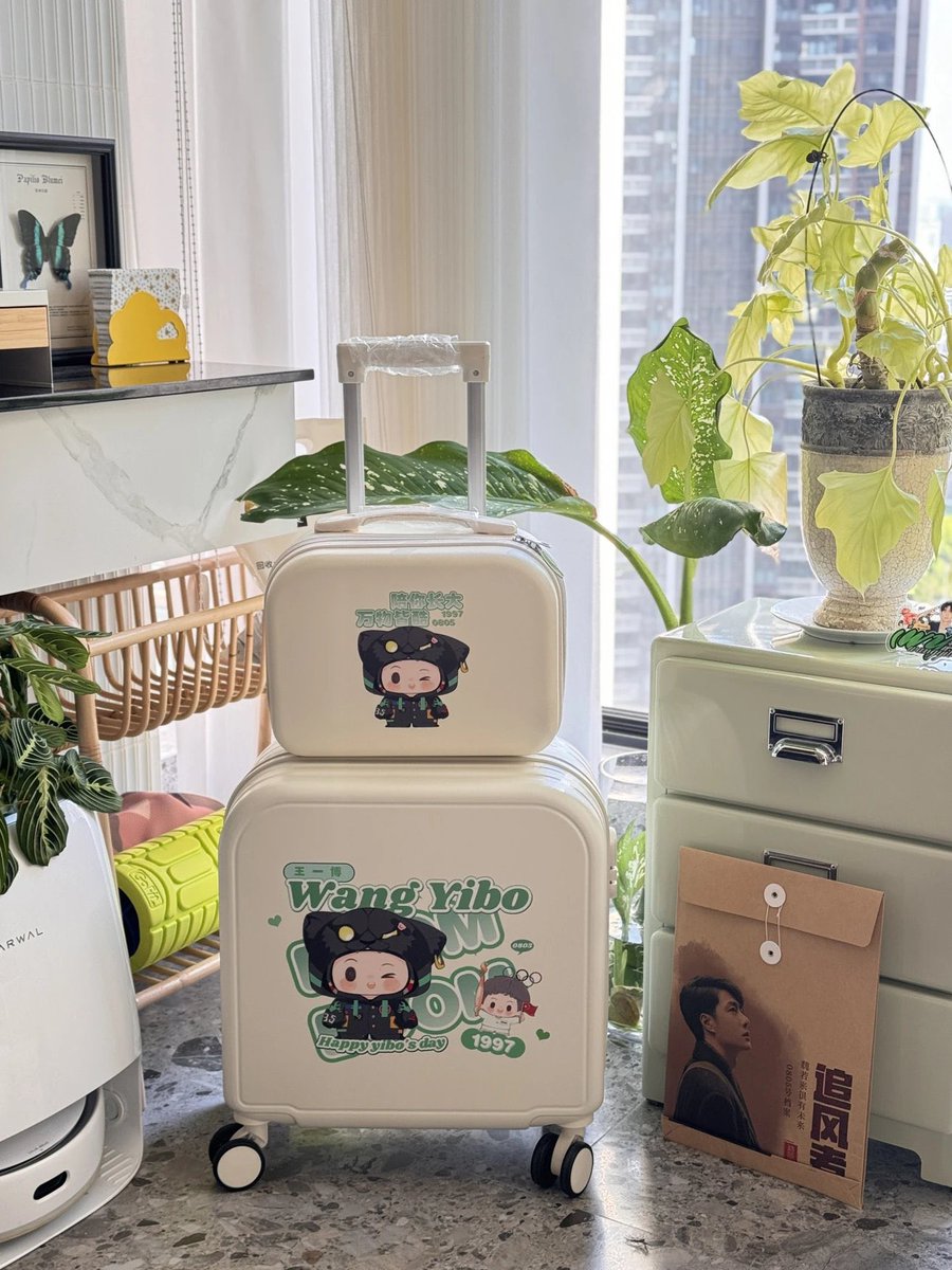 _RED_BOX's tweet image. รับพรี - กระเป๋าเดินทาง ลาย Yibo
✔️1 เซต 18 นิ้ว + 14 นิ้ว
🏷️ ราคา 980 บาท

❗️ราคายังไม่รวมค่านำเข้าและค่าส่งในไทย❗️

#ตลาดนัดอี้ป๋อ