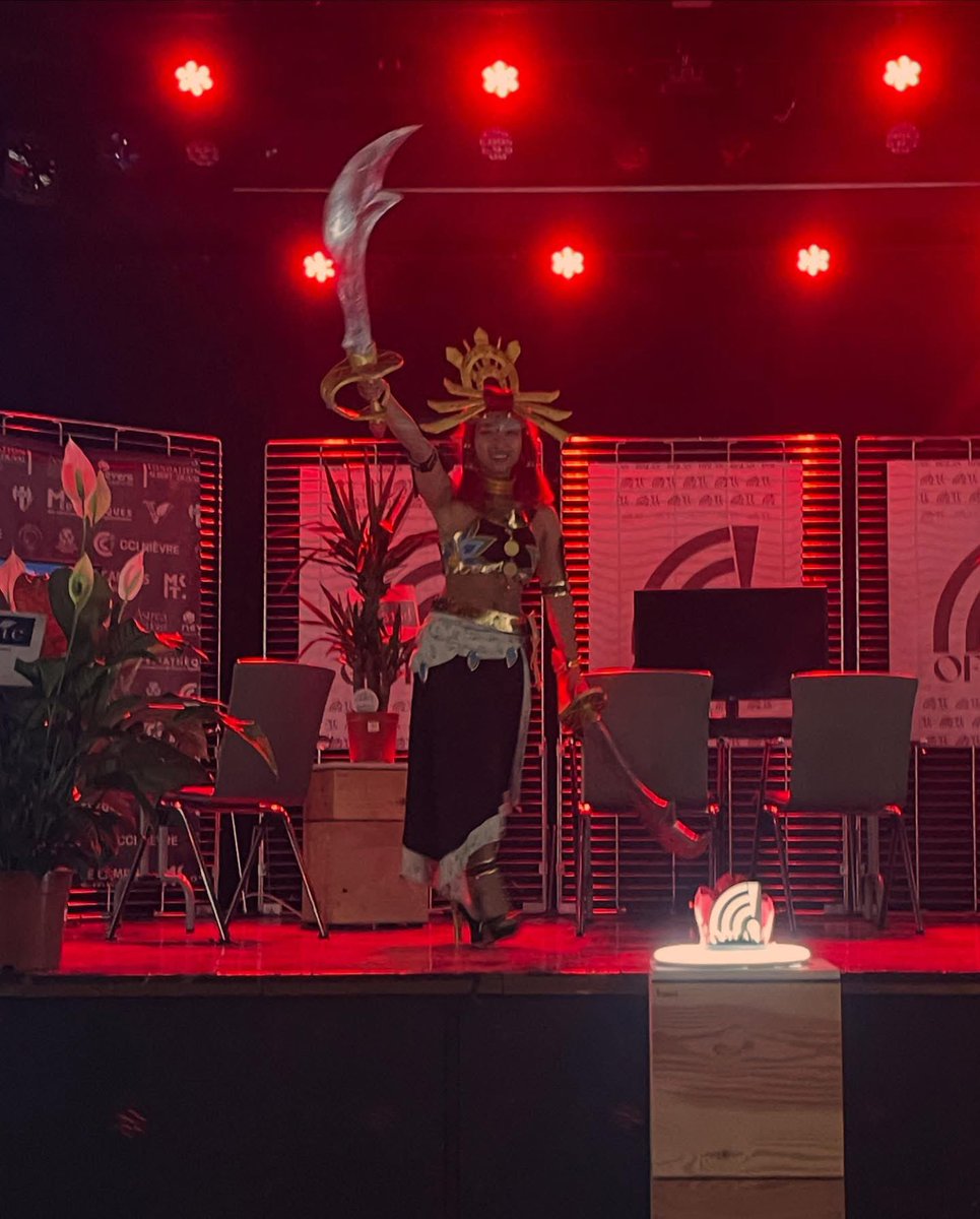 OFF’LAN (@offlan_58) on Twitter photo Un immense merci à <a href="/Waluigette_/">FITOU | Waluigette 🇰🇭</a> pour sa présence à la OFF’LAN 2024 et son incroyable cosplay de Riju de The Legend of Zelda! ✨
Ton talent a illuminé l’événement !
#OFFLAN2024 #Cosplay #Riju #Zelda #Esport Un immense merci à <a href="/Waluigette_/">FITOU | Waluigette 🇰🇭</a> pour sa présence à la OFF’LAN 2024 et son incroyable cosplay de Riju de The Legend of Zelda! ✨
Ton talent a illuminé l’événement !
#OFFLAN2024 #Cosplay #Riju #Zelda #Esport