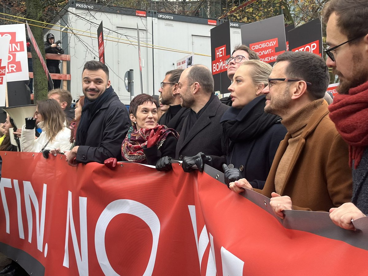 Eva Cukier tweet media