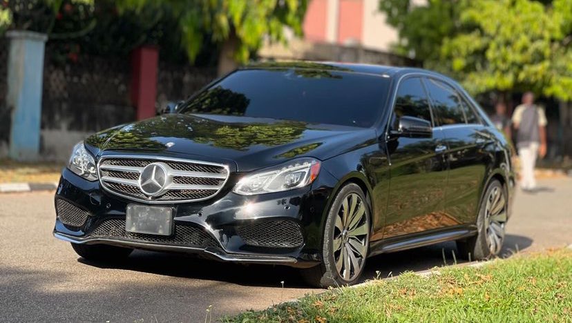 DaggashAutos's tweet photo. MERCEDES BENZ E550
Extremely clean 2015 Model 
Original duty ☑️
🏷️15.8m
📍Abuja https://t.co/2pervrMsde
