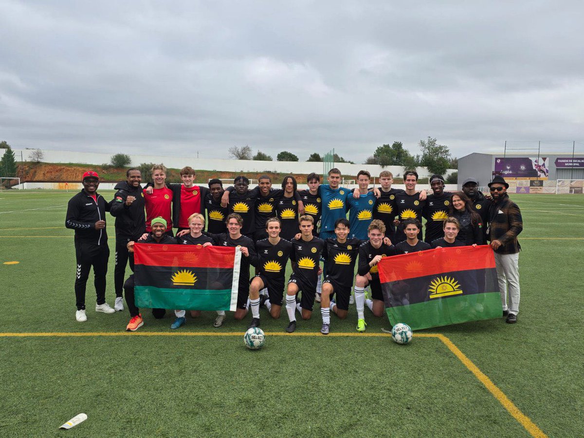simon_ekpa's tweet image. BREAKING
The full Biafra U19 squad after Biafra U19 last game today.
Our team won on a penalty shootout against a very good Danish team.
FC Helsingor - CF Biafra 1-1
*CF Biafra wins on penalties!