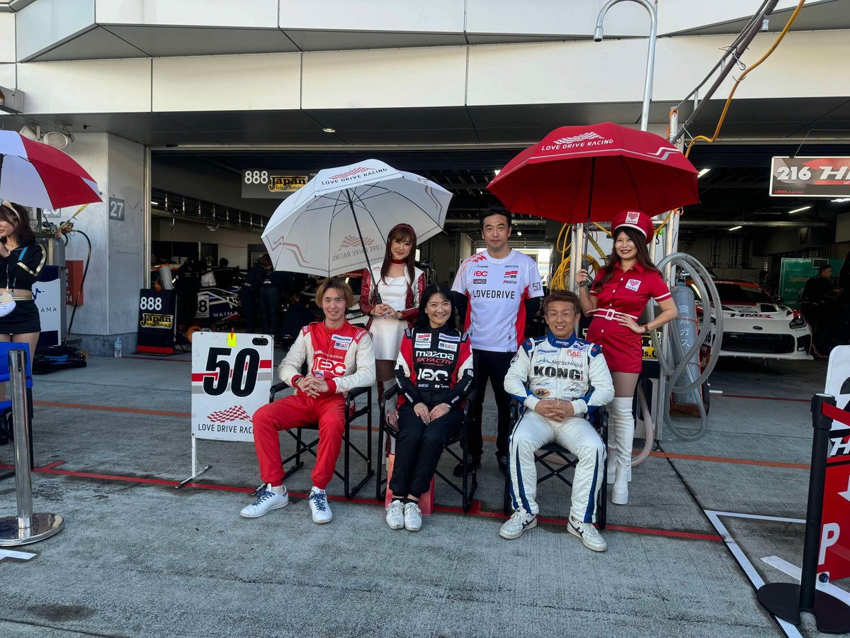 crgdr529's tweet photo. スーパー耐久最終戦終了しました
8位スタートから追い上げ1位まで上り詰めましたが7位フィニッシュ😭
悔しいですがこれもレース。
良い車を作ってくれたメカさん達に感謝の気持ちでいっぱいです！
1年間ありがとうございました https://t.co/hQMuYYCtiu