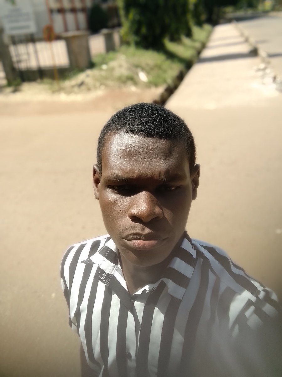 Victorpraize22's tweet photo. I am safe and secured in the hollow of his hands.

Happy Sunday, been a while on this space.🤍✌🏾
#dlcfunn
#happysunday
#DLconversations https://t.co/Fx4ZfTE1km