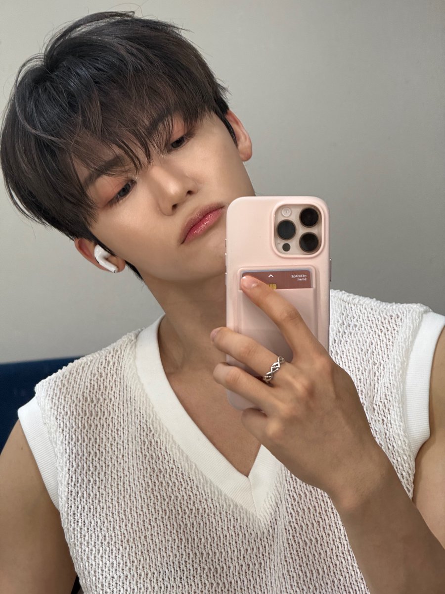 เซลฟี่หน้ากระจก 4 รูป ㅜㅜㅜㅜㅜㅜㅜㅜㅜㅜㅜ ฟินอะ ๆๆๆ กล้องสดทำฮี หล่อมากกกกก