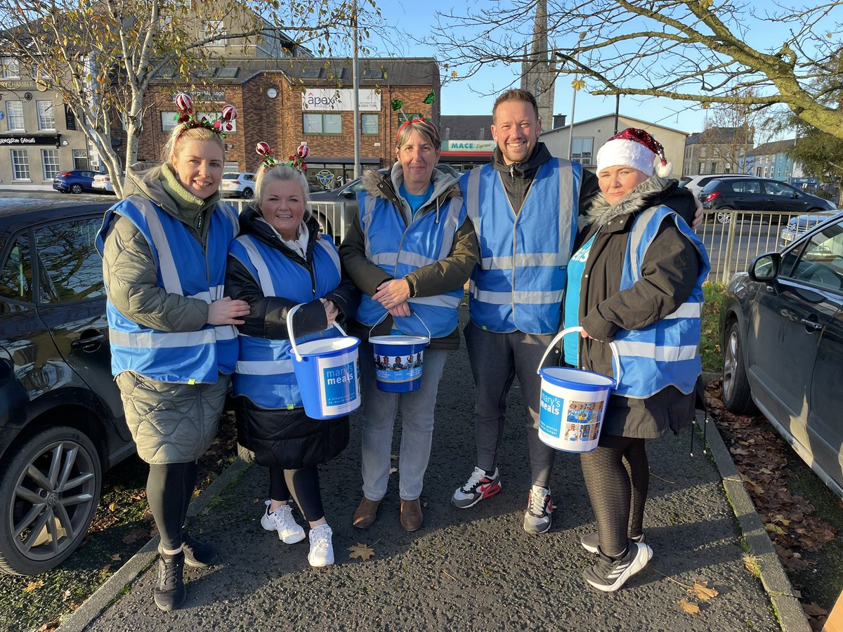 Around Noon. tweet media