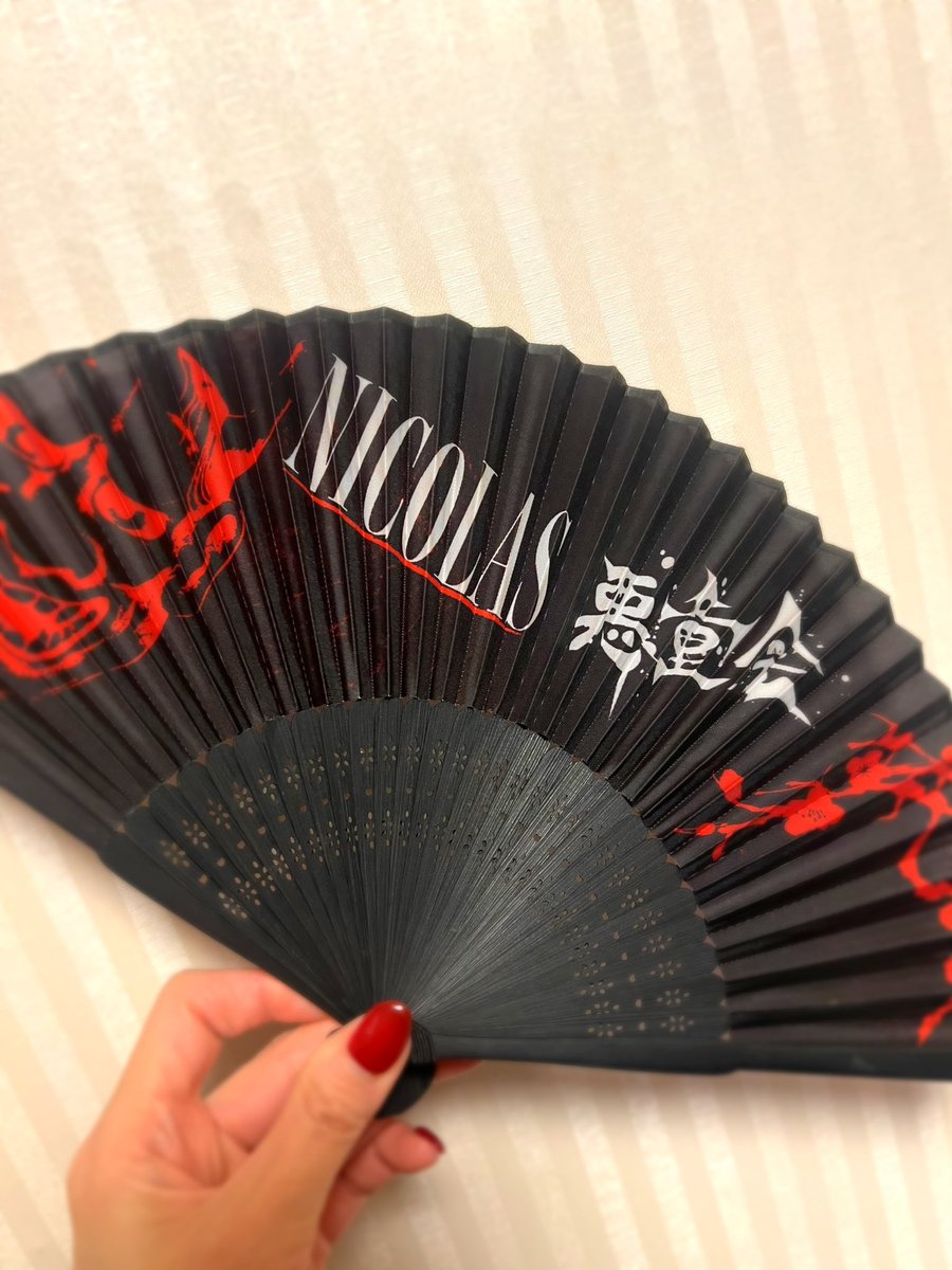 Lieco777's tweet photo. 遠征せずにNICOLAS が見れるなんて…
とても幸せな2日間でした😭
北海道に来てくれてありがとう😭
帰りに扇子落とした事に気づいて急いで箱に戻りました🚗
ちゃんと見つかってよかったー🪭
#AIM2 https://t.co/VqV7ovdSam