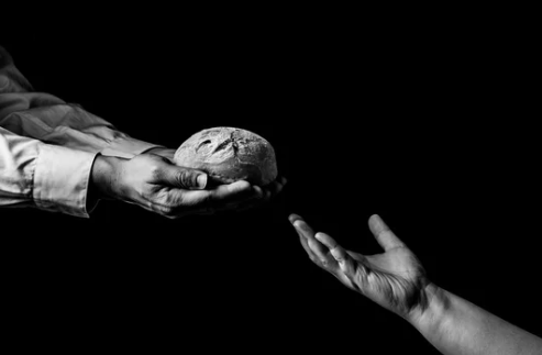 GodTheFirstDev's tweet image. A fast for me involves sharing your food with people who have none.

Giving those who are homeless a space in your home,

Giving clothes to those who need them, and not neglecting your own family.

Isaiah 58:7