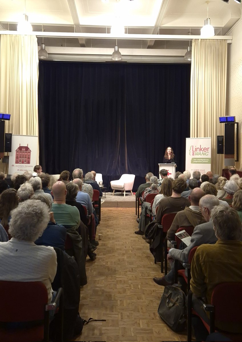 De Linker Wang (@delinkerwang) on Twitter photo Volle bak vandaag bij onze sessie over Geen Fusie Zonder Visie in Utrecht met <a href="/MarjoleinMoor/">Marjolein Moorman</a> en <a href="/RutgerGW/">Rutger Groot Wassink</a>. Vicevoorzitter <a href="/ElisabethIJmker/">Elisabeth IJmker</a> opent de bijeenkomst! Volle bak vandaag bij onze sessie over Geen Fusie Zonder Visie in Utrecht met <a href="/MarjoleinMoor/">Marjolein Moorman</a> en <a href="/RutgerGW/">Rutger Groot Wassink</a>. Vicevoorzitter <a href="/ElisabethIJmker/">Elisabeth IJmker</a> opent de bijeenkomst!