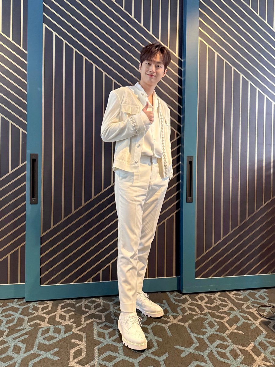 ์ด์ฐฌ์(LEECHANWON) ๊ณต์ ํธ์ํฐ (@chanwonofficial) on Twitter photo ๐2024 KGMA 5๊ด์๐
๋ฒ ์คํธ ์ด๋ํธ ์ปจํ
ํฌ๋ฌ๋ฆฌ, ํธ๋ ๋ ์ค๋ธ ๋ ์ด์ด ํธ๋กฏ ์คํ์,
๋ฒ ์คํธ ์ก, ๋๊ฑฐ์ค ๋๊น
์ํฐ์คํธ, ๋ฃฐ๋ฃจ์ ํฌ์บ์คํธ ์ต๊ณ ์ธ๊ธฐ์๊น์ง
์ฐฌ์์ด ์ด 5๊ด์์ ๋ฌ์ฑํ์ต๋๋ค๐
์ฐฌ์ค ๋ถ๋ค์ ์ฌ๋์ผ๋ก ๋ฐ๊ฒ ๋ ์๊ด์
์ง์ฌ์ผ๋ก ๊ฐ์ฌ๋๋ฆฝ๋๋ค๐ฅน
๋ชจ๋ ์ฐฌ์๊ณผ 100์ด๊น์ง ํจ๊ปํด ์ฃผ์ค๊ฑฐ์ฃ ?๐ ๐2024 KGMA 5๊ด์๐
๋ฒ ์คํธ ์ด๋ํธ ์ปจํ
ํฌ๋ฌ๋ฆฌ, ํธ๋ ๋ ์ค๋ธ ๋ ์ด์ด ํธ๋กฏ ์คํ์,
๋ฒ ์คํธ ์ก, ๋๊ฑฐ์ค ๋๊น
์ํฐ์คํธ, ๋ฃฐ๋ฃจ์ ํฌ์บ์คํธ ์ต๊ณ ์ธ๊ธฐ์๊น์ง
์ฐฌ์์ด ์ด 5๊ด์์ ๋ฌ์ฑํ์ต๋๋ค๐
์ฐฌ์ค ๋ถ๋ค์ ์ฌ๋์ผ๋ก ๋ฐ๊ฒ ๋ ์๊ด์
์ง์ฌ์ผ๋ก ๊ฐ์ฌ๋๋ฆฝ๋๋ค๐ฅน
๋ชจ๋ ์ฐฌ์๊ณผ 100์ด๊น์ง ํจ๊ปํด ์ฃผ์ค๊ฑฐ์ฃ ?๐