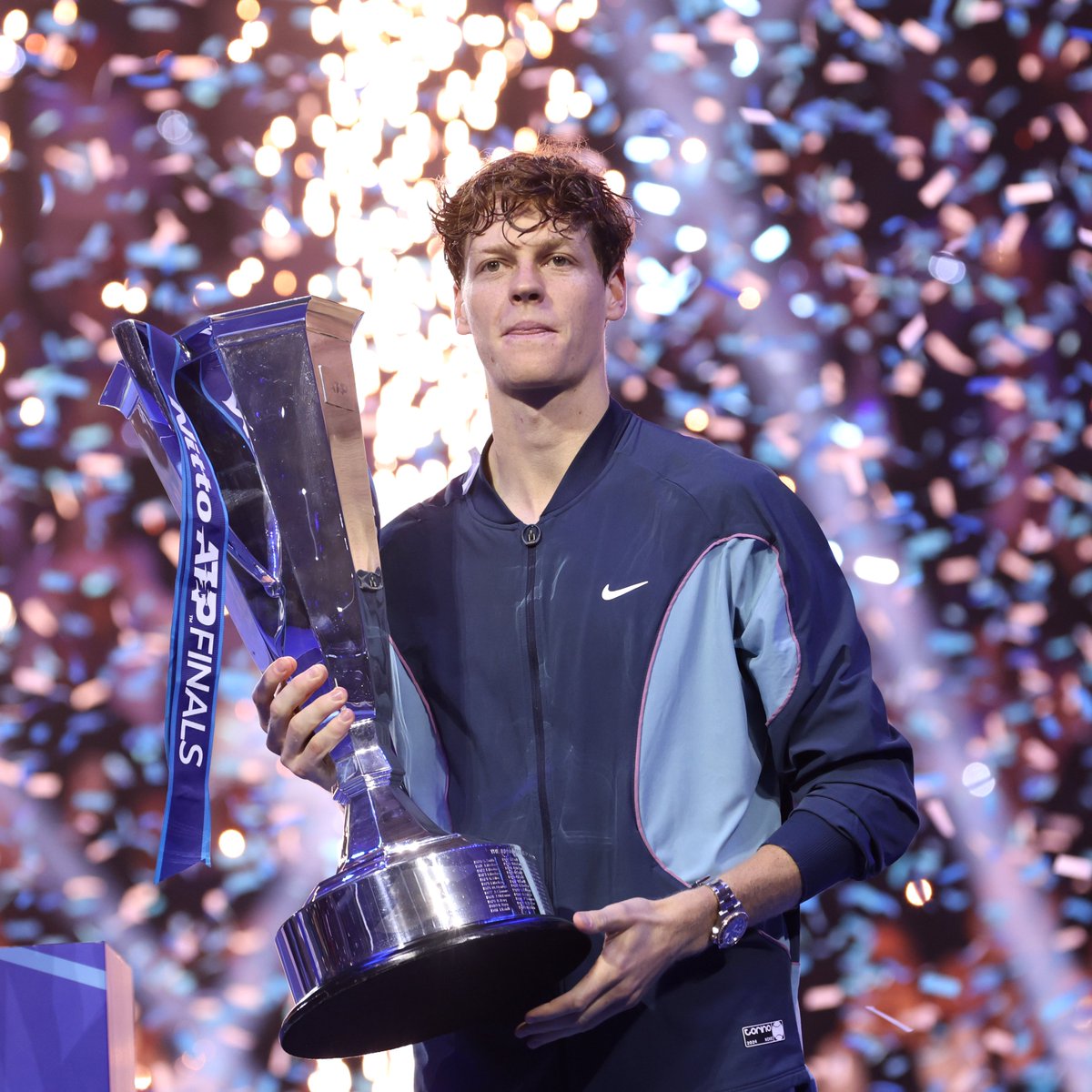 E allora RT se il tuo tennista preferito ha vinto le Finals davanti al pubblico di casa.

Spoiler: sono solo in tre e Jannik Sinner è uno di loro!